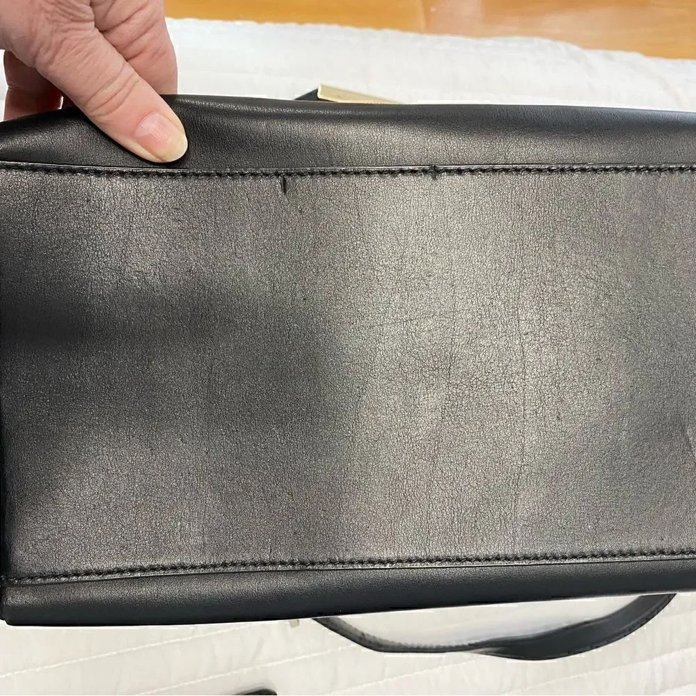 Kate Spate Shoulder Bag - Picture 11 of 13
